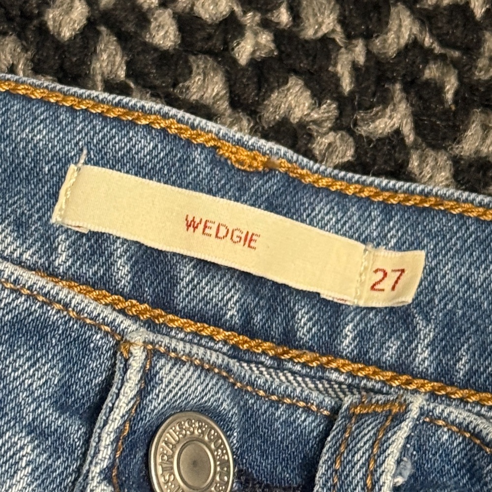 Levi’s Wedgie Straight Jeans Womens Sz 27 BIG E Raw Hem Button Fly Y2K Retro - Picture 3 of 13